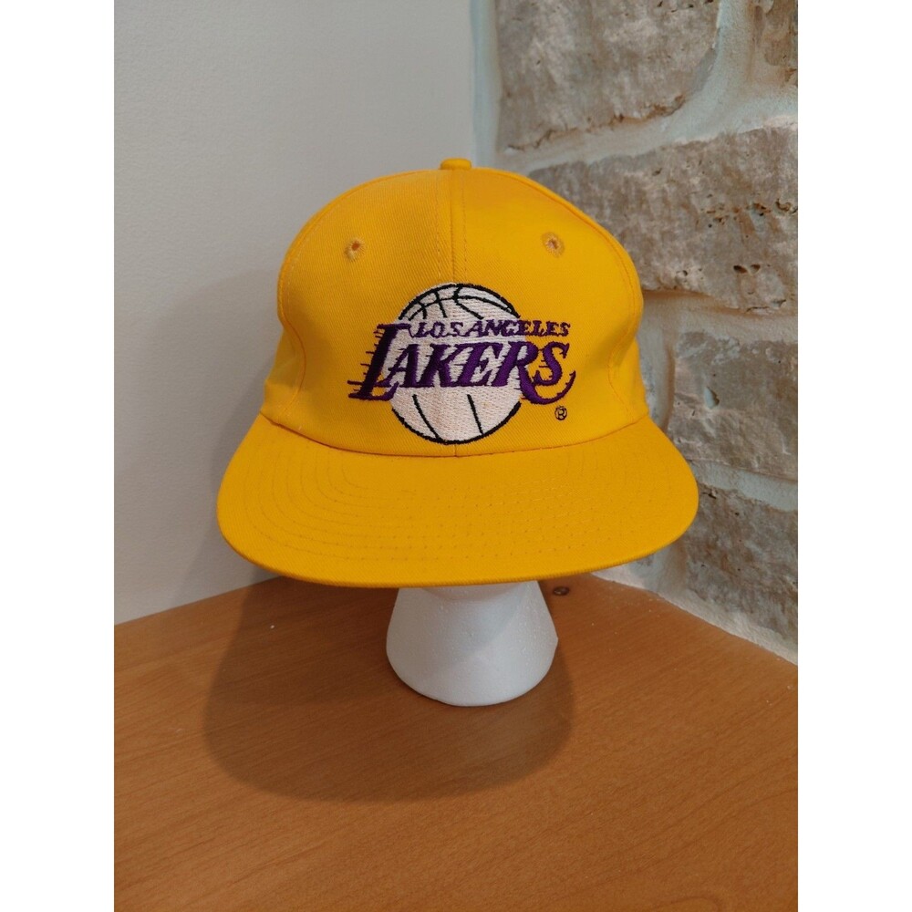 Vintage Los Angeles Lakers NBA Hat Mens Snapback 90s Yellow Motion Logo